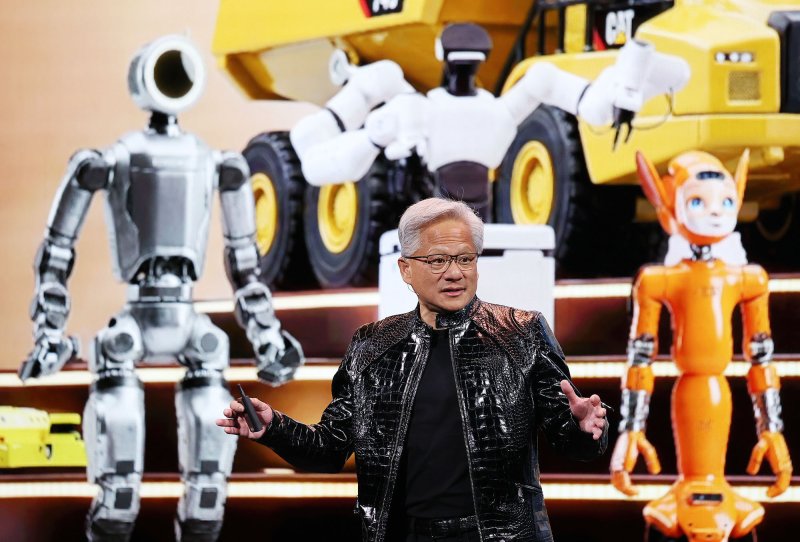 젠슨 황 엔비디아 CEO가 5일(현지시간) 미국 네바다주 라스베이거스 퐁텐블로 호텔에서 열린 엔비디아 CES 2026 라이브에서 로봇 관련 기조연설을 하고 있다. (공동취재) 2026.1.6/뉴스1 ⓒ News1 황기선 기자