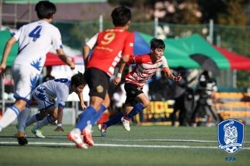 고교 축구대회 경기 장면 (출처=연합뉴스)