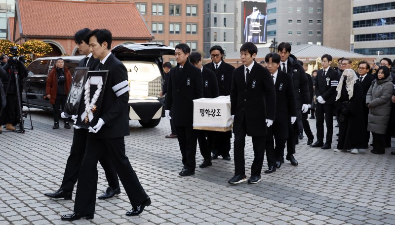 '국민배우' 마지막 길…안성기, 원히 잠들다" [뉴시스Pic]