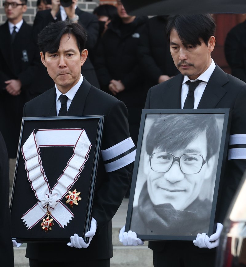 [뉴스1 PICK]정순택 대주교, 故안성기 장례미사, '모든 이에게 사랑받는국민 배우이자 참다운 스타'