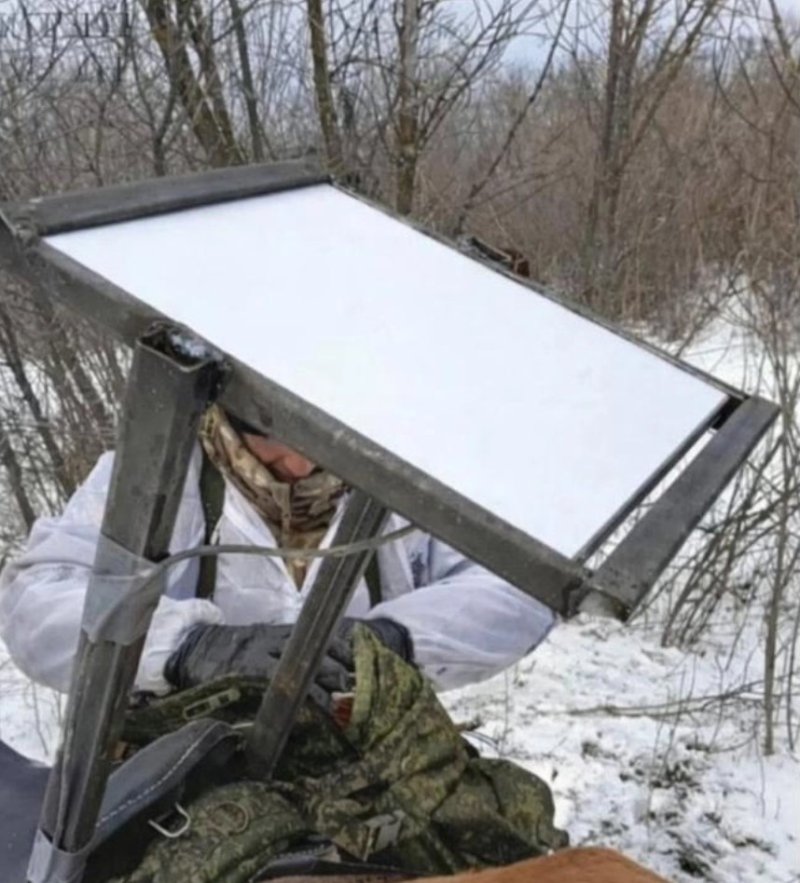 말 안장에 위성안테나 (출처=연합뉴스)