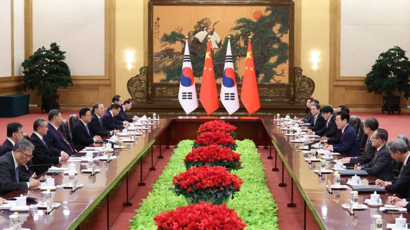 [베이징=뉴시스] 최동준 기자 = 중국을 국빈 방문 중인 이재명 대통령이 5일(현지 시간) 베이징 인민대회당에서 열린 시진핑 국가주석과 정상회담에서 발언하고 있다. 2026.01.05. photocdj@newsis.com