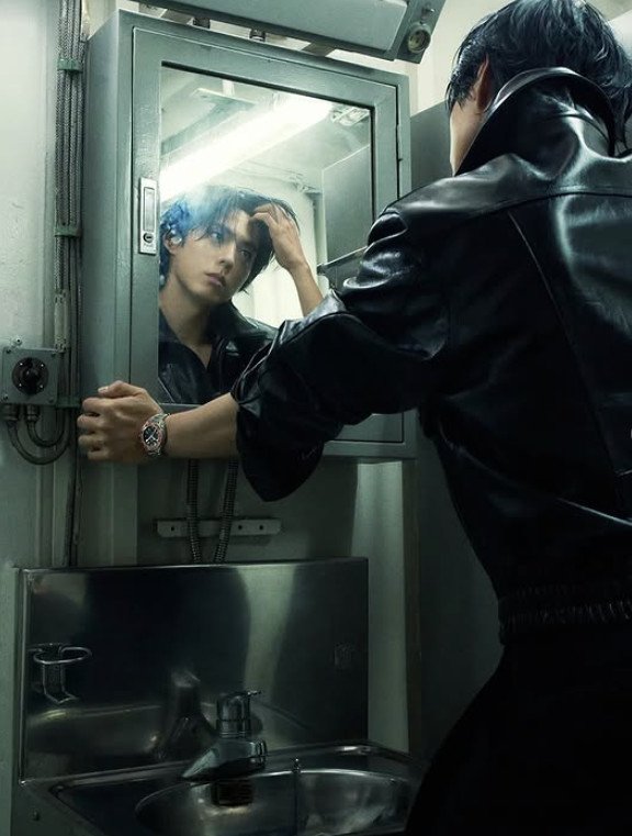 박보검, 젖은 헤어에 그윽한 눈빛…성숙해진 매력