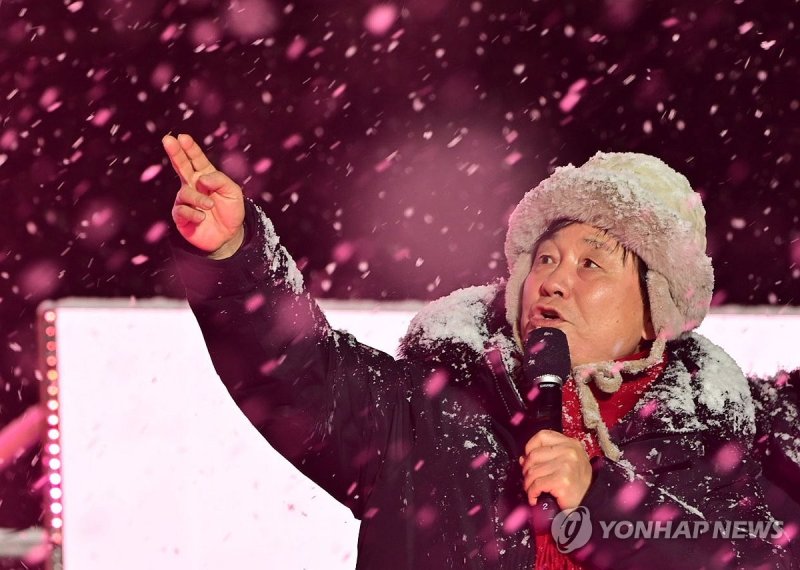 최문순 군수 "화천산천어축제 방문을 환영합니다" (출처=연합뉴스)