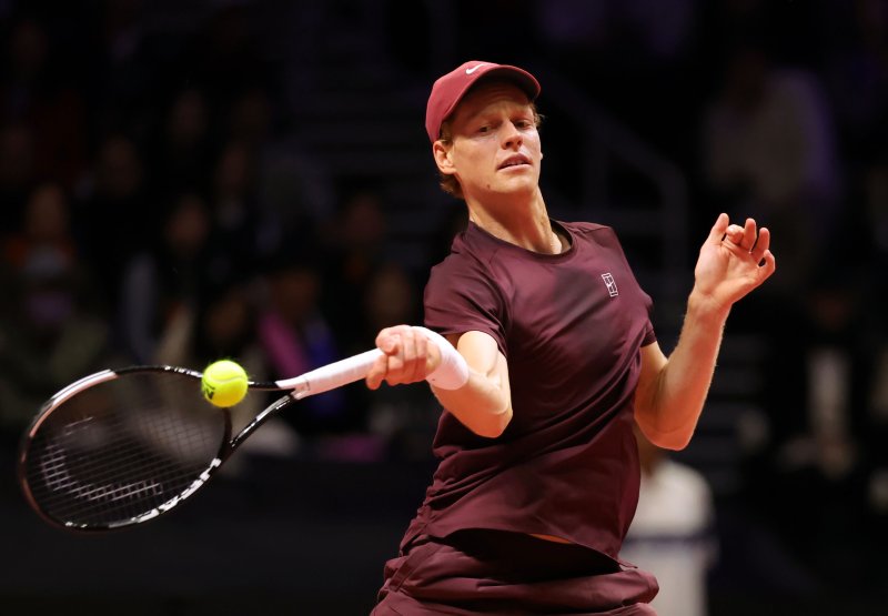 [인천=뉴시스] 홍효식 기자 = 얀니크 신네르가 9일 오후 인천 중구 인스파이어 아레나에서 열린 '현대카드 슈퍼매치 14'에서 카를로스 알카라스와 경기하고 있다. 2026.01.09. yesphoto@newsis.com