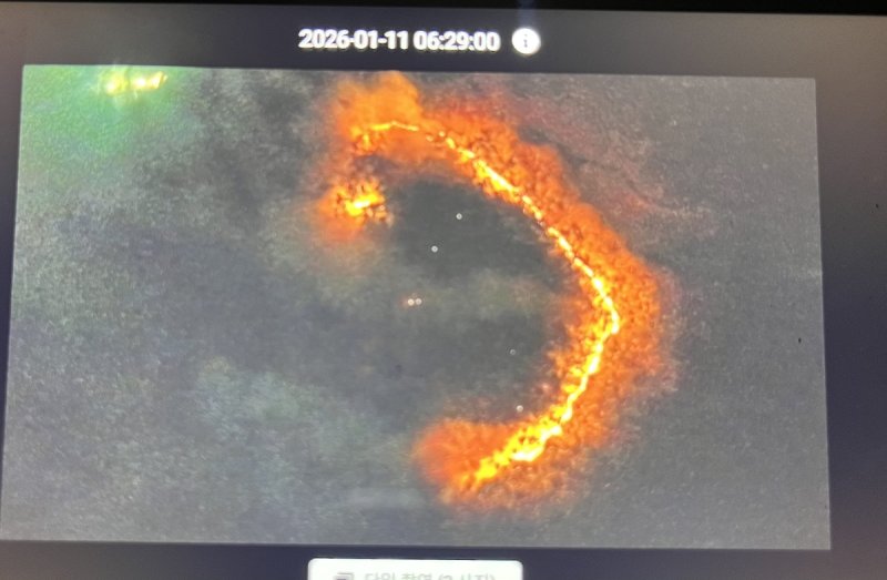 의성 산불 현장 잔불 화선 (출처=연합뉴스)