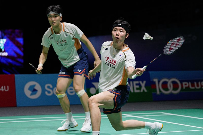 "올림픽 金 2개 확정이네"... 세계가 경악 한국 男 복식 괴물 듀오, 적지서 또 '사고' 쳤다