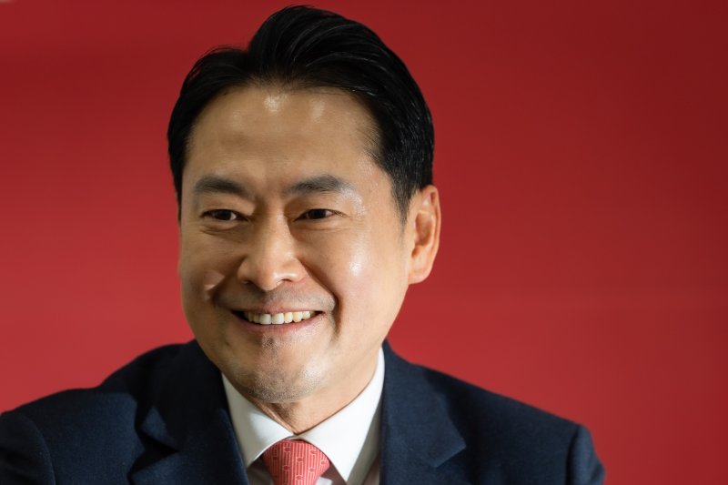 장동혁 국민의힘 대표가 12일 서울 여의도 국회에서 뉴스1과 인터뷰하고 있다. ⓒ News1 유승관 기자