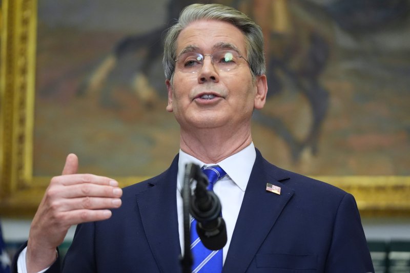 [워싱턴=AP/뉴시스] 스콧 베선트 미국 재무장관이 지난 2일(현지 시간) 미국 워싱턴DC 백악관에서 열린 행사에 참석해 발언하고 있다. 2025.12.04.