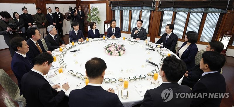 이재명 대통령, 정당 지도부 초청 오찬 발언 (출처=연합뉴스)