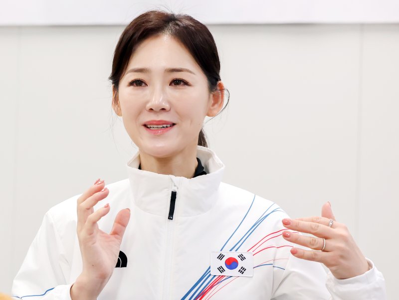 이수경 대한빙상경기연맹 회장 겸 2026 밀라노 코르티나담페초 동계올림픽 선수단장이 15일 오후 서울 송파구 대한체육회에서 뉴스1과 인터뷰를 하고 있다. 2026.1.15/뉴스1 ⓒ News1 김진환 기자