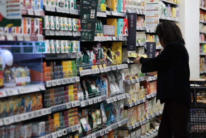 환율 다시 1480원 눈앞…'약발 안 먹히는' 환율 정책, 실물경제 경고등