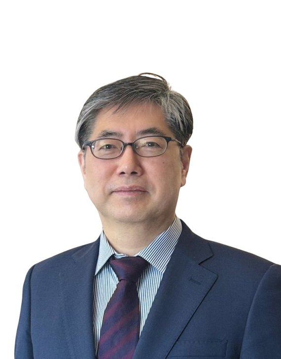 형지엘리트 미래사업총괄로 영입된 이준길 사장,