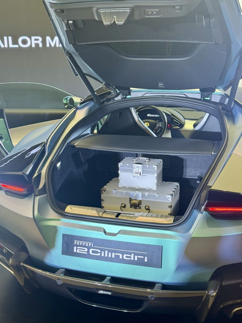 페라리 12 칠린드리 테일러메이드(Ferrari 12Cilindri Tailor Made) 트렁크 내부. 김동찬 기자.