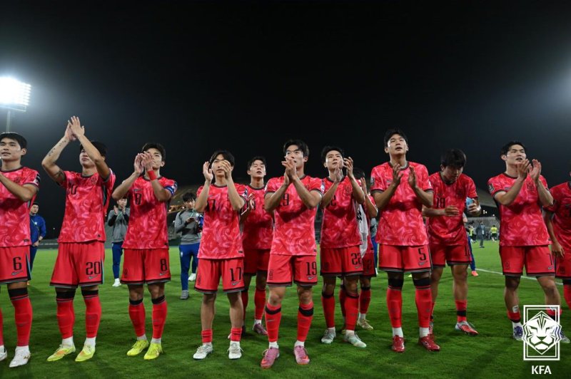 U-23 축구대표팀이 18일(한국시간) 사우디아라비아 제다 킹 압둘라 스포츠 시티에서 열린 2026 아시아축구연맹(AFC) U-23 아시안컵 8강전 대한민국 vs 호주 경기에서 2-0 승리를 거두며 기뻐하고 있다.대한축구협회 제공