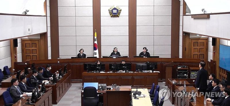 한덕수 '내란 중요임무 종사' 1심 징역 23년…법정구속 (출처=연합뉴스)