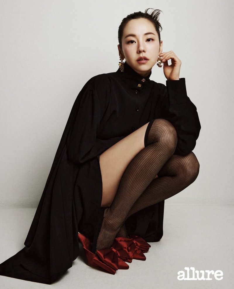 안소희 고혹적 분위기…여전한 미모