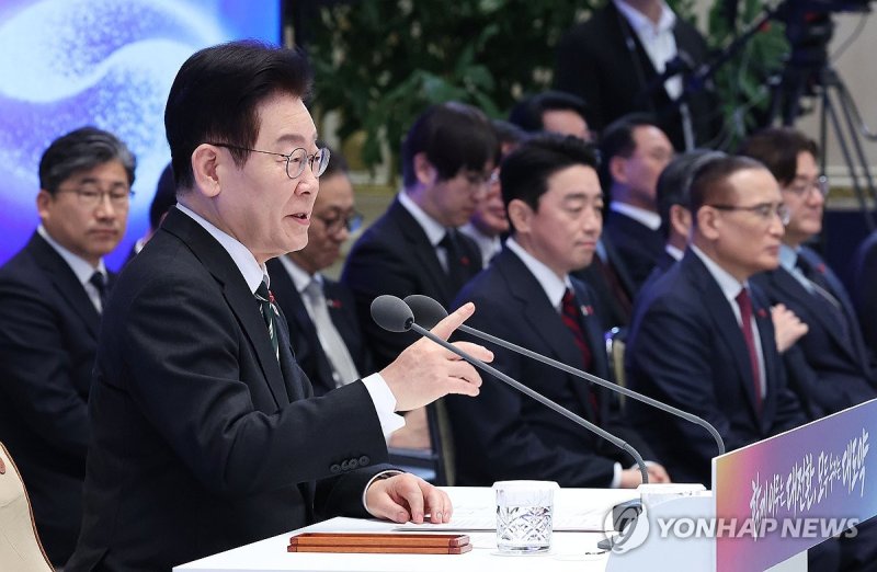 신년기자회견, 답변하는 이재명 대통령 (출처=연합뉴스)