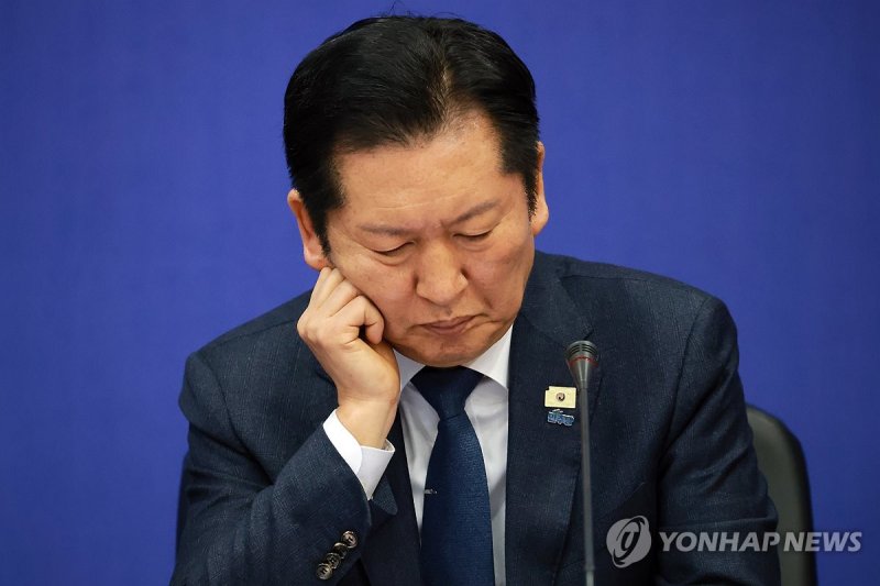 합당제안 靑교감 어디까지…"鄭, 대통령과 전혀 논의한 바 없어"