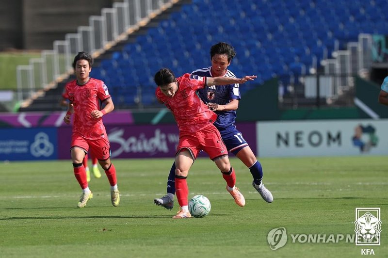 볼다툼 하는 배현서 (출처=연합뉴스)