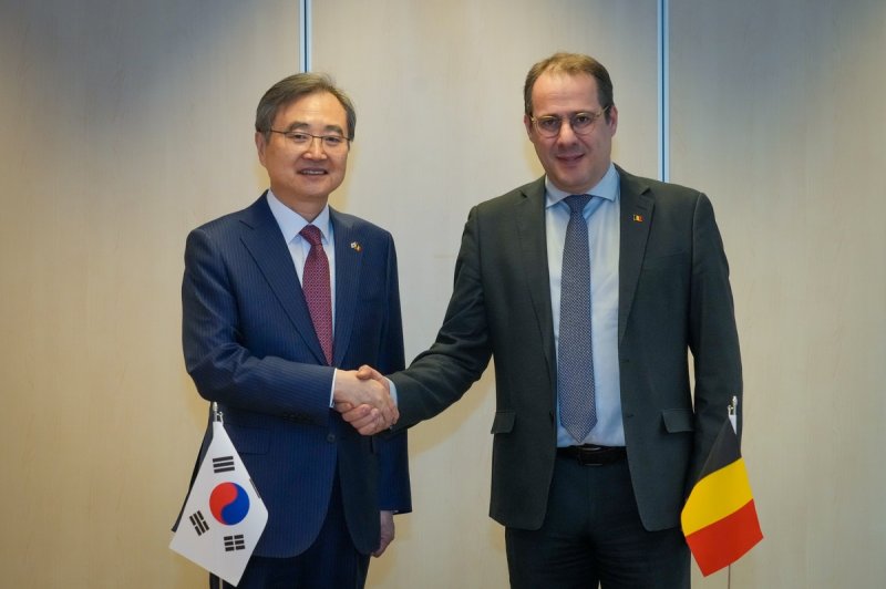 조현 외교장관, 벨기에 부총리 면담 (출처=연합뉴스)