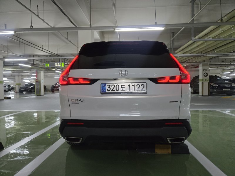 혼다의 준중형 SUV 'CR-V'의 6세대 부분변경 모델인 '뉴 CR-V 하이브리드'의 후면부 모습. 2026.01.19/뉴스1 김성식 기자