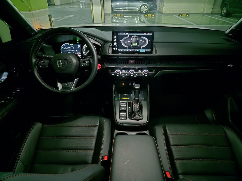 혼다의 준중형 SUV 'CR-V'의 6세대 부분변경 모델인 '뉴 CR-V 하이브리드'의 1열 실내 모습. 2026.01.19/뉴스1 김성식 기자