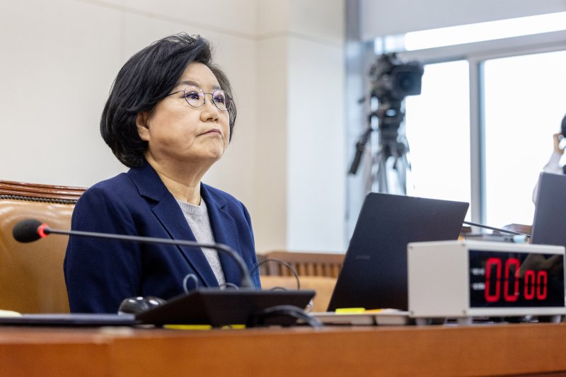 이혜훈 기획예산처 장관 후보자가 23일 서울 여의도 국회에서 열린 제431회국회(임시회) 재정경제기획위원회 인사청문회에 출석해 있다. ⓒ News1 국회사진기자단