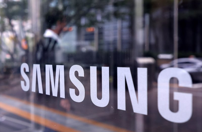 삼성, 올해 유리기판 합작법인 설립에...소부장 지분 투자 본격화 기대감... - 뉴스 썸네일 이미지