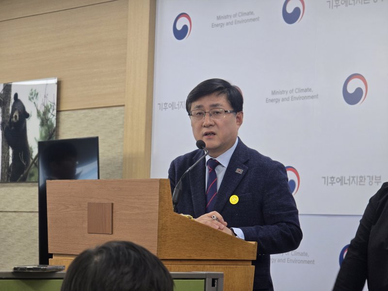김성환 기후에너지환경부 장관이 26일 제11차 전기본에 담긴 신규 원전 건설을 계획대로 추진한다고 밝혔다. 2025.1.26/뉴스1 ⓒ News1 황덕현 기후환경전문기자
