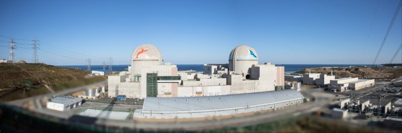 [세종=뉴시스]경북 울진에 운영중인 신한울1,2호기(왼쪽 1호기).(사진=한국수력원자력 제공)