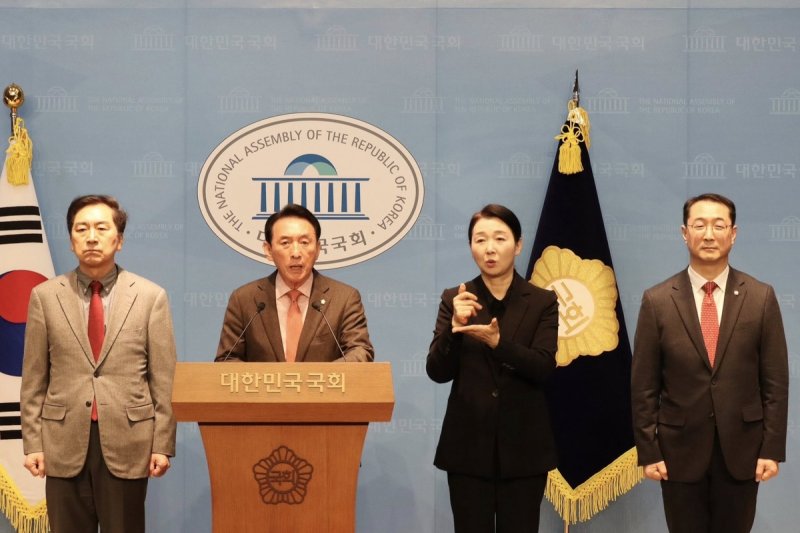 국회 외교통일위원회 소속 국민의힘 의원 기자회견 (출처=연합뉴스)