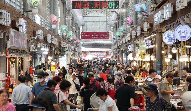 서울 시내 한 전통시장의 모습.ⓒ News1 김진환 기자