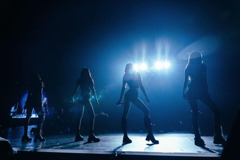 블랙핑크, 16개 도시&middot;33회차 월드투어 성료…"모든 순간 꿈 같았다" 눈물