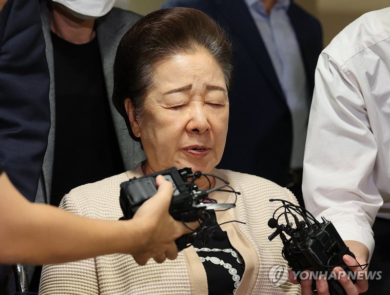 조사 마친 한학자 총재 (출처=연합뉴스)