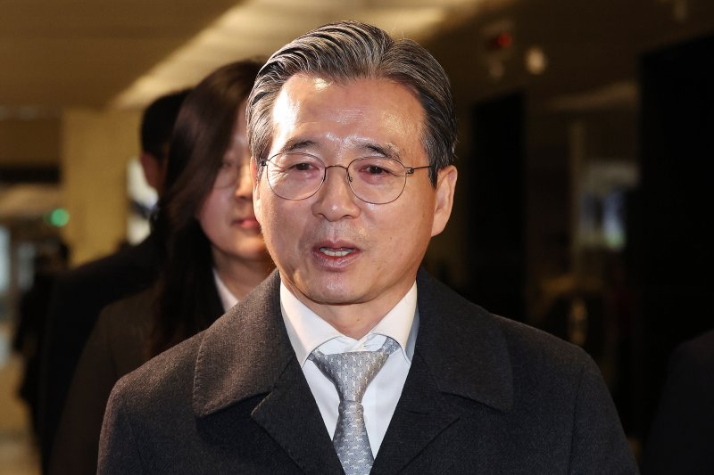 김용범 청와대 정책실장이 지난달 9일 서울 중구 대한상공회의소에서 열린 10대 그룹 사장단과 비공개 간담회에 참석하기 위해 회의장으로 입장하는 모습. 2026.1.9/뉴스1 ⓒ News1 박지혜 기자