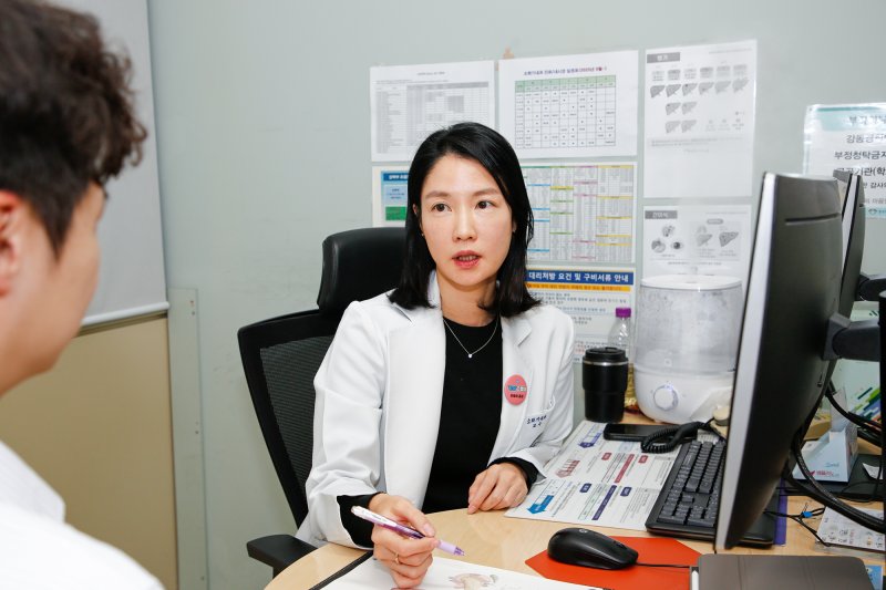 [서울=뉴시스] 이문형 강동경희대병원 소화기내과 교수. (사진= 강동경희대학교병원 제공)