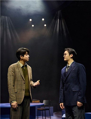 연극 '튜링머신' 공연 모습 (출처=연합뉴스)