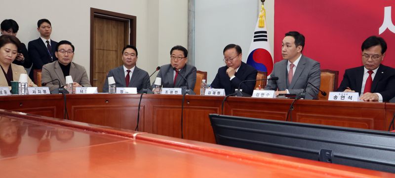 국민의힘 조광한 최고위원이 29일 서울 여의도 국회에서 열린 최고위원회의에서 발언을 하고 있다. 사진=박범준 기자