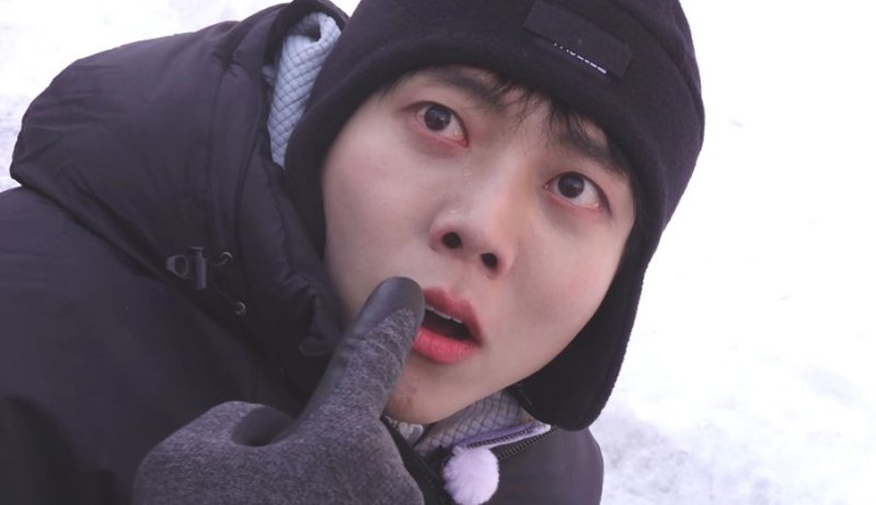 '뼈다귀' 주우재, 혹한기 홍천서 20㎏ 포대 옮기다 철퍼덕…"왜 눈물나?"