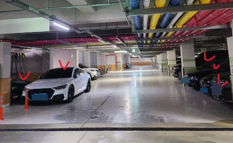 A씨가 공개한 사진./사진=온라인 커뮤니티 '보배드림' 캡처