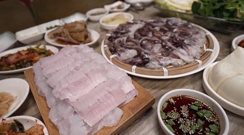 전현무 vs 여경래, 남성성 대결? "부추 필요없어" 양보대전