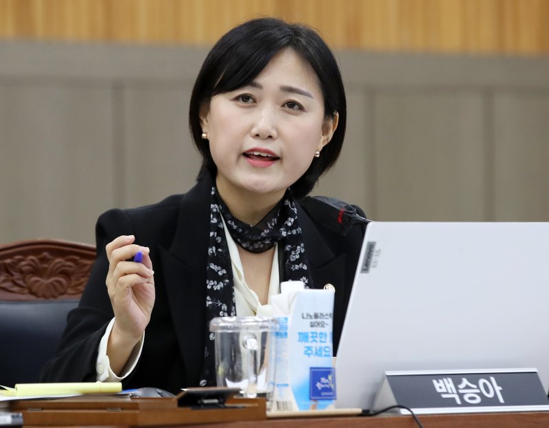 백승아 더불어민주당 원내대변인. 2025.10.23/뉴스1 ⓒ News1 윤일지 기자