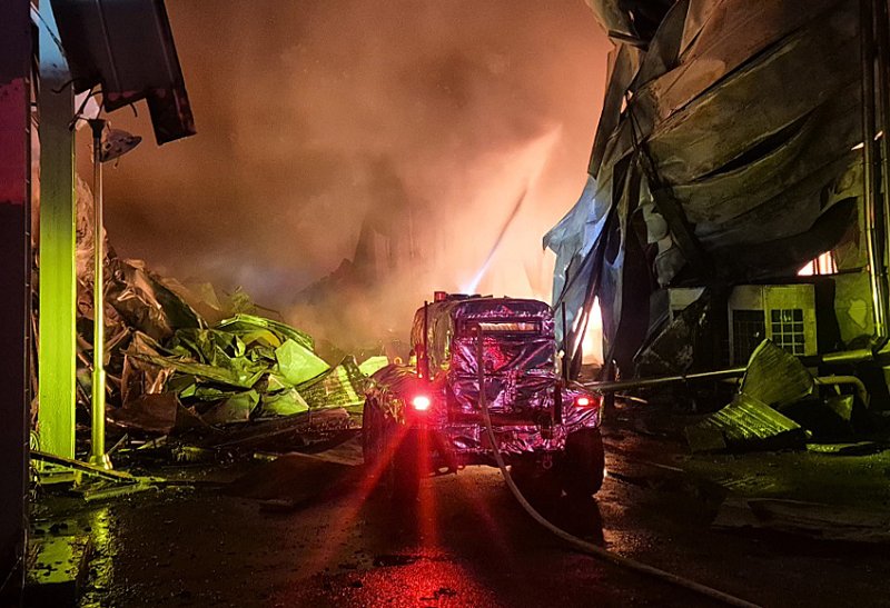 충북 음성군 맹동면 한 펄프공장 화재/뉴스1