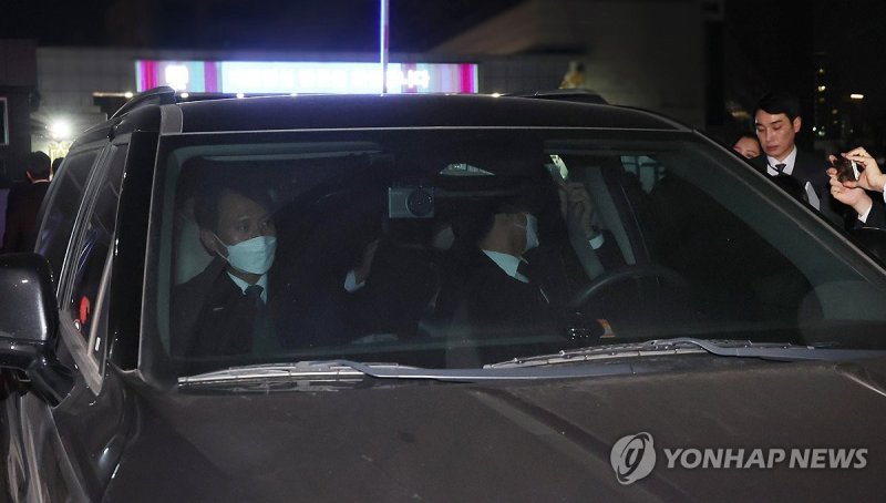 대통령실에서 발길 돌리는 국수본 (출처=연합뉴스)