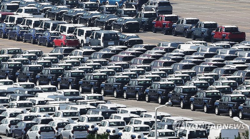 경기도 평택항에서 수출 대기 중인 자동차 (출처=연합뉴스)
