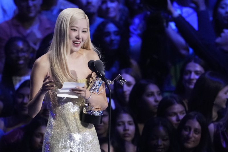 로제&middot;케데헌&middot;캣츠아이…오늘 '그래미 어워즈', K팝 첫 수상자 나올까