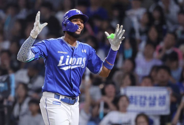 삼성 라이온즈 디아즈, 뜻밖의 발언 "내 아내와 가족을..."