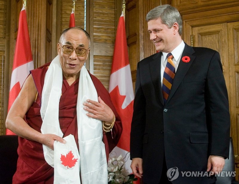 2007년 캐나다 방문 당시의 달라이 라마 (출처=연합뉴스)