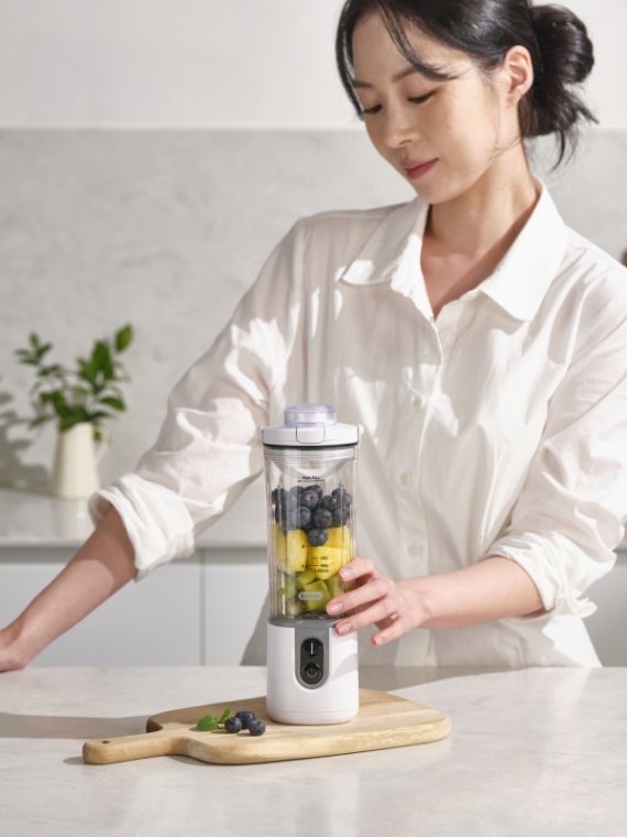 에디슨, 헬시플레저 겨냥 '휴대용 무선 블렌더' 출시 운동 전후 즉석 제조... 2030 '온더고' 라이프스타일 공략